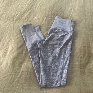 Alo grey leggings